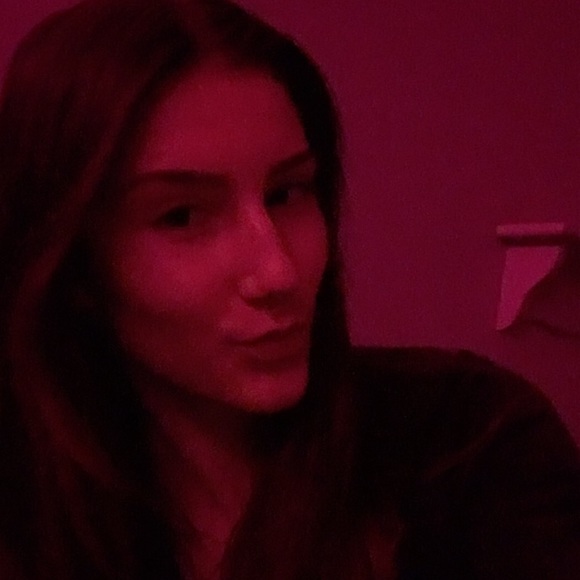 genevieve_49